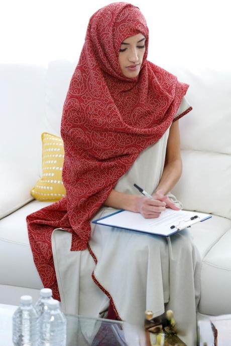 Petite brunette from Dubai Chloe Amour gets fucked by her masseur