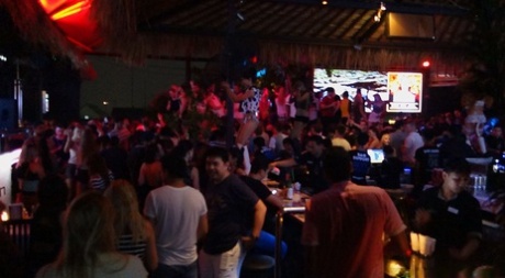 Petite amateur Aeda strips, shows her big ass and enjoys a POV fuck