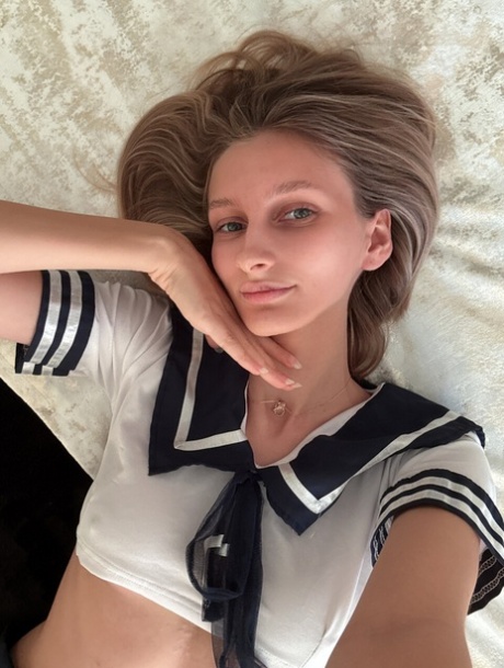 OnlyFans Mara Petite performed by Mara Petite Hot Pictures