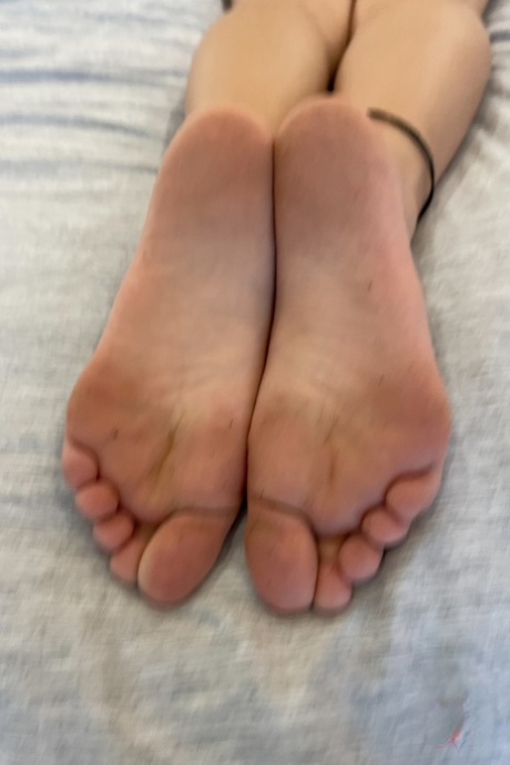 Asian girl with a big booty Kimmy Kimm shows off her shaved pussy up close