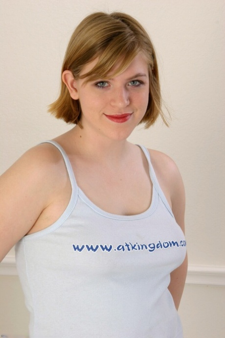 ATK Archives performed by Elizabeth Naked Images