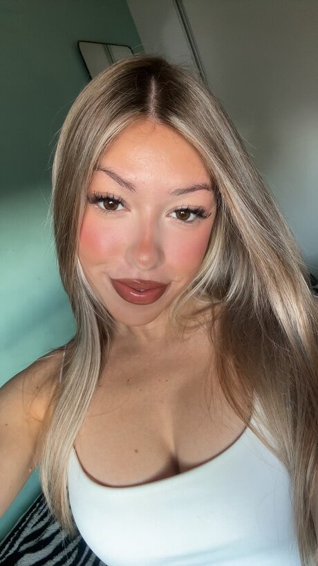 OnlyFans Hey Its Millie XX starring Hey Its Millie XX Porn XXX