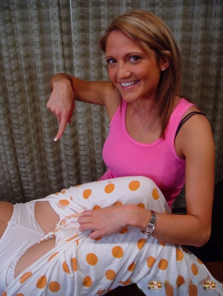 Hot Spring Thomas teaches her 18 year old sis Katie Thomas how to fuck