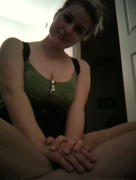 Amateur girl Danielle takes safe for work self shots around her house