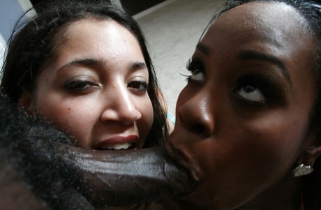 Ebony babe Tony Sweets fucking in groupsex with bukkake on her face