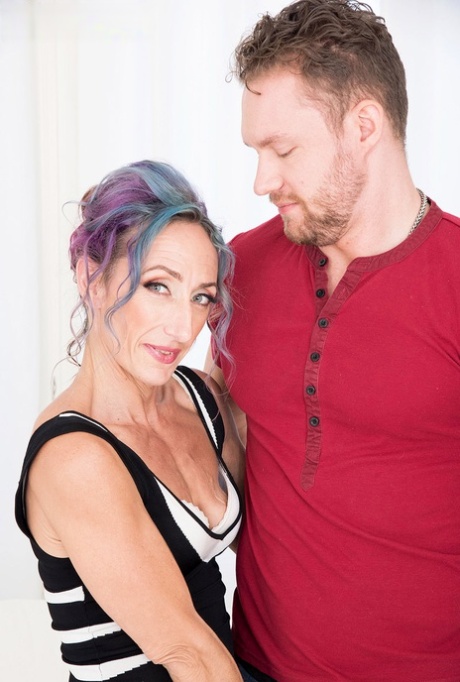 Hot older lady with dyed hair Sadie Sommerville gets banged by her toy boy