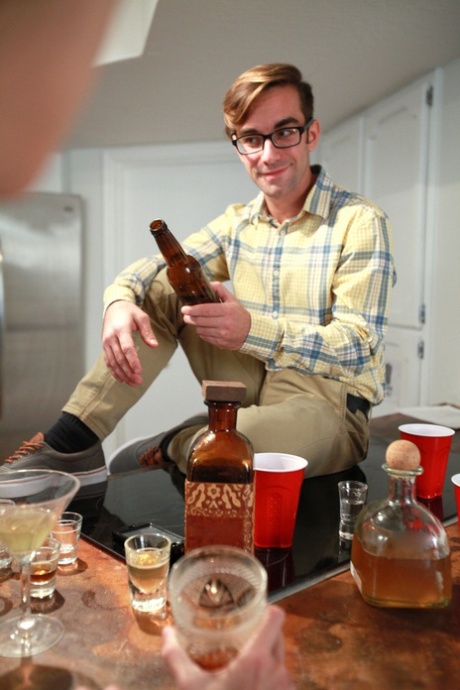 Jessica Jaymes teaches stepdaughter Willow Hayes how to suck stepbro's cock