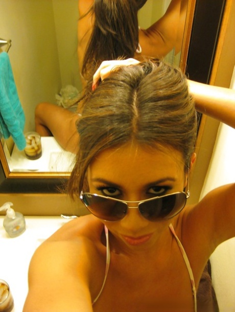 Hot Latina female Perfect Petra taking selfies of her nice melons