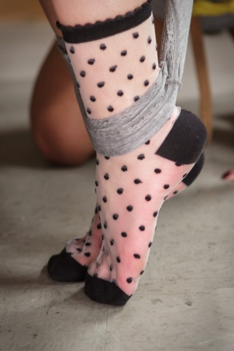 Schoolgirls Gabriella Paltrova and Liv Aguilera such on each other's feet