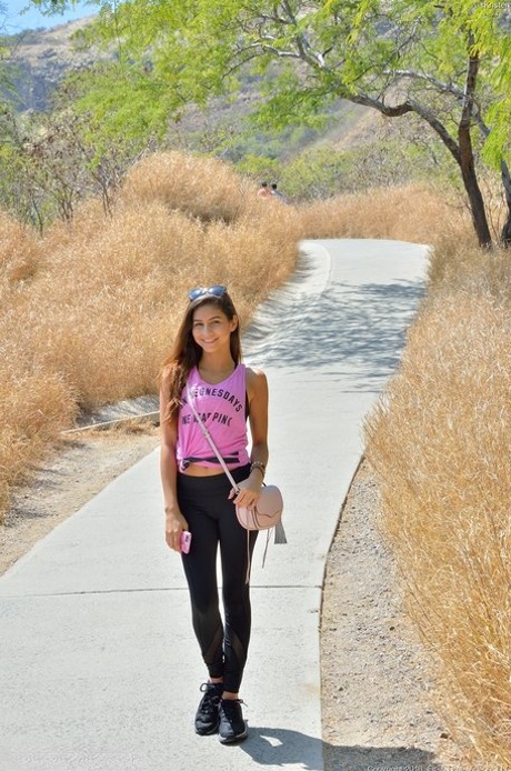 Sexy amateurs Kristen & Nina fisting & fruit stuffing wet pussies at the beach