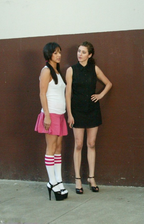 Wired Pussy performed by Mistress Hidest Sex Pictures