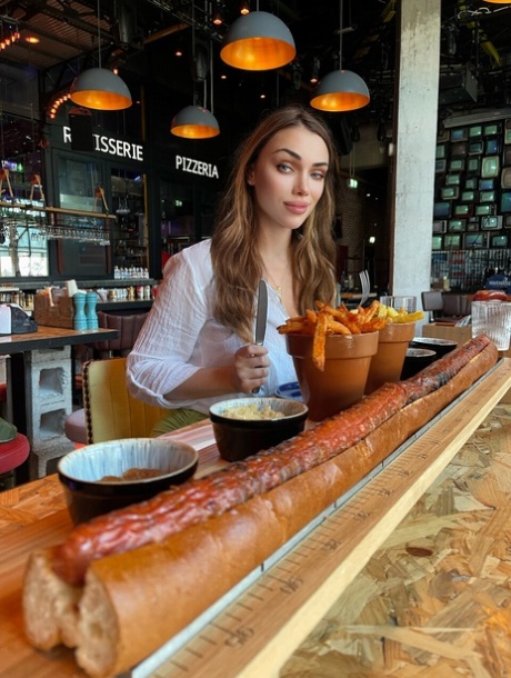 OnlyFans Octokuro Model performed by Octokuro Model Hot Pictures