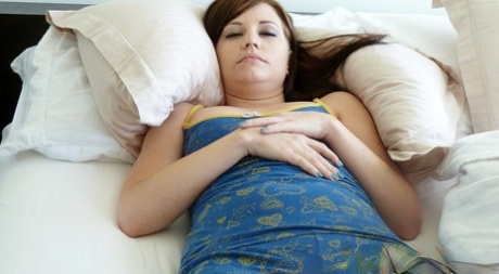 Amateur girl Brandy partakes in POV sex after her bf wakes her from a sleep