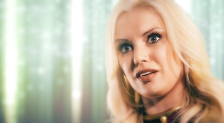 Blonde transsexual Aubrey Kate bangs kinky chick in a costume Kenzie Taylor