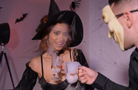 Horny chick Veronica Leal gets ass fucked after serving Witch's brew to a man