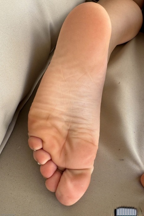 ATK Petites performed by Juniper Ren Nude Pics