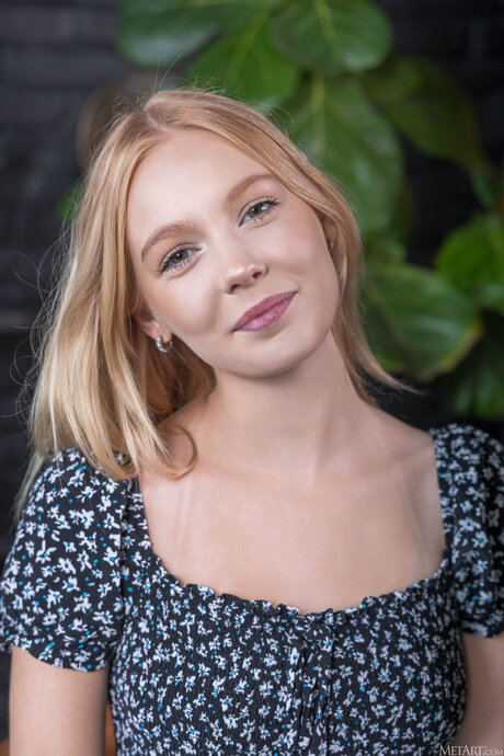 Met Art starring Liby Nicole Porn Images