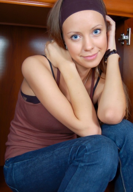 Stunning 18 starring Natasha S XXX Photos