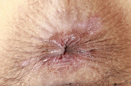 Amateur teen Iris Ivy unveils her petite body and spreads her hairy pussy