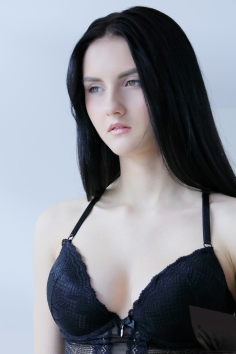 Young man takes Crystal Greenvelle home and entices babe into fucking