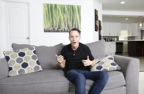 Busty MILF Rachel Starr rides her muff on a strong cock & gets her tits jizzed