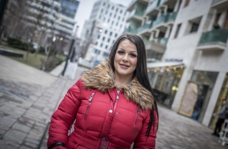 First timer uncovers her huge breasts before getting fucked in nylons